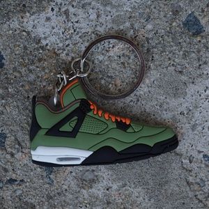 Nike Jordan 4 Retro Undefeated Shoe Keychain